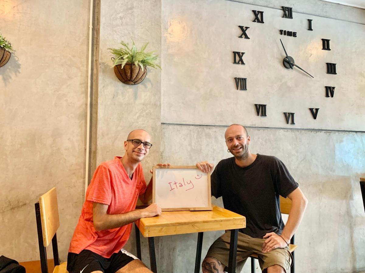Doze Hostel Чиангмай Екстериор снимка
