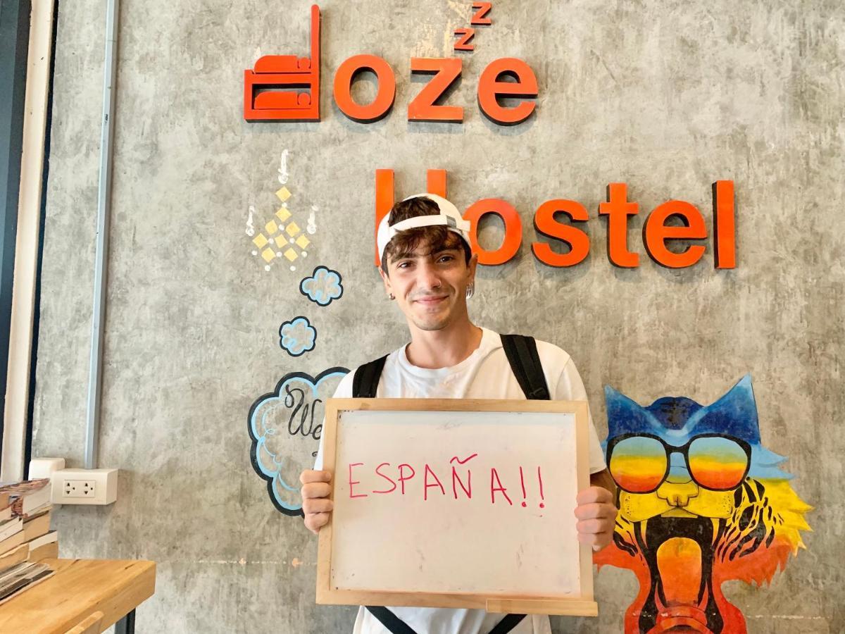 Doze Hostel Чиангмай Екстериор снимка