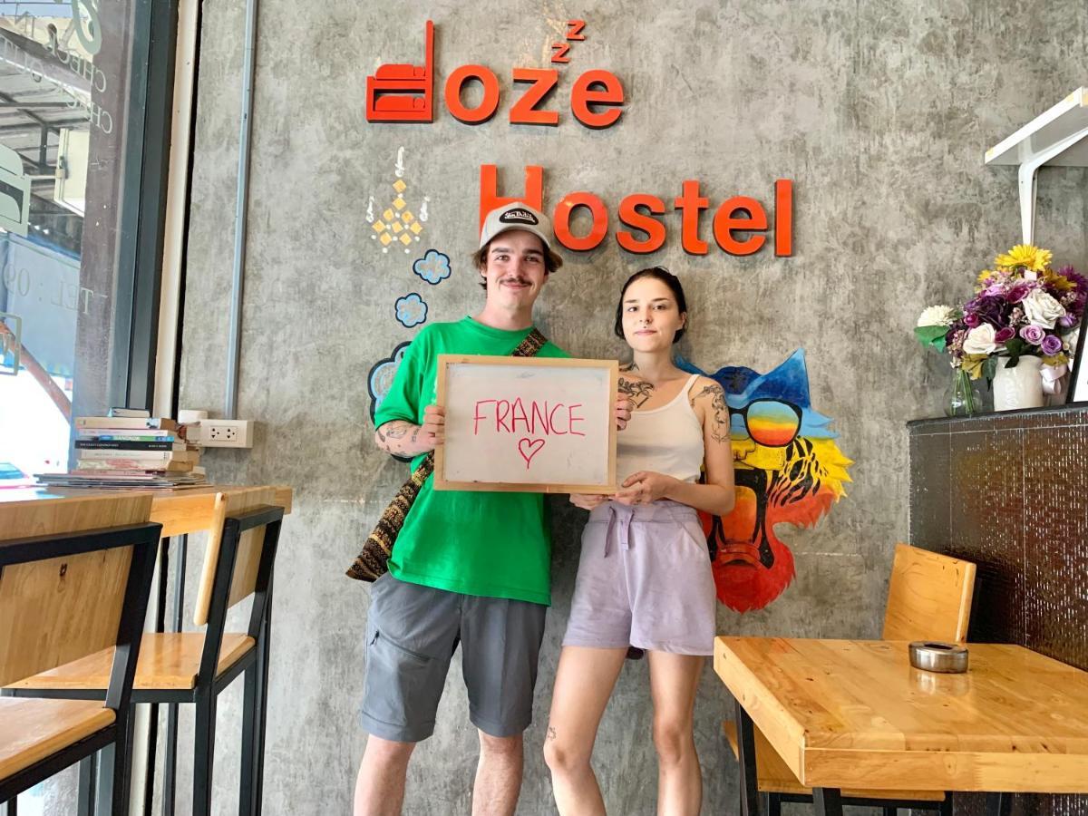 Doze Hostel Чиангмай Екстериор снимка