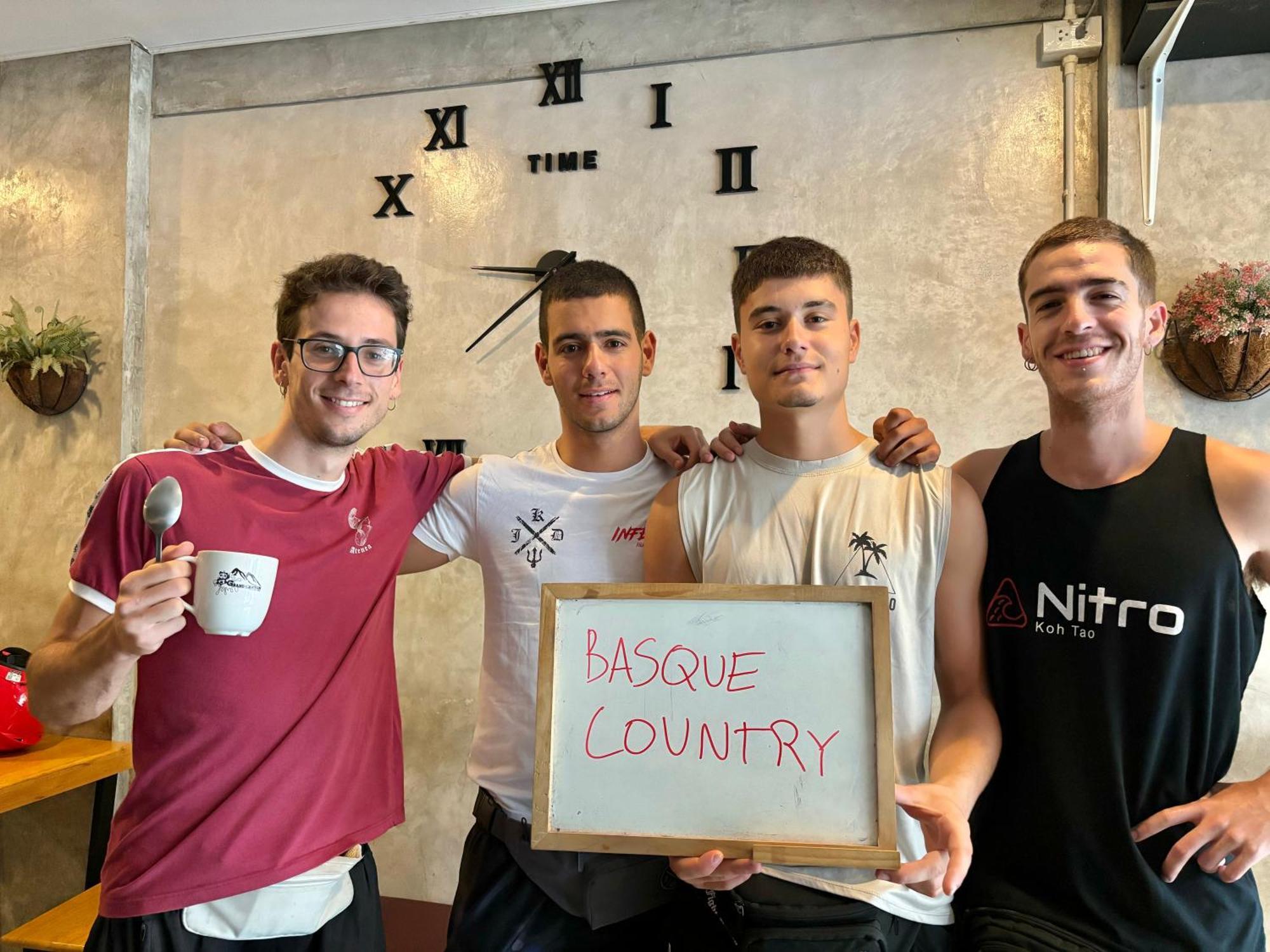 Doze Hostel Чиангмай Екстериор снимка