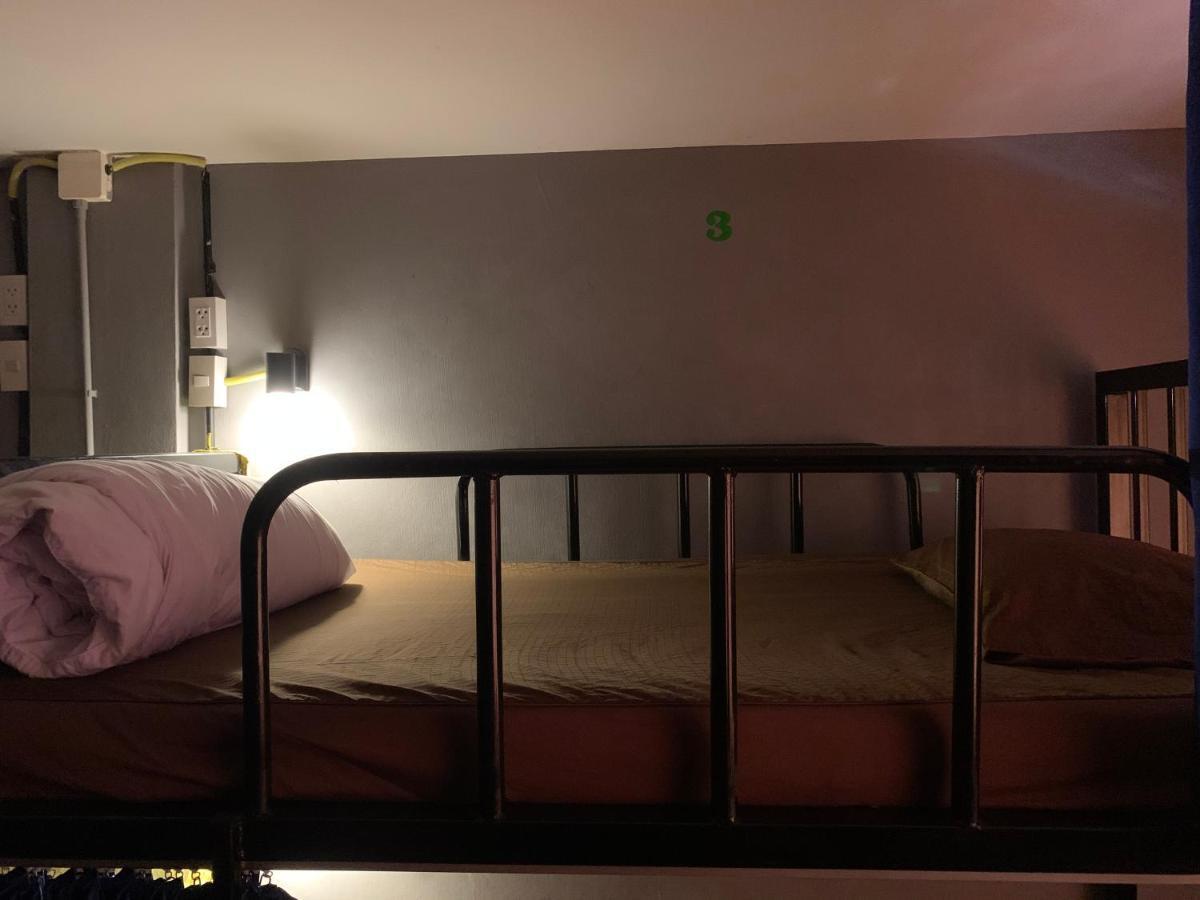 Doze Hostel Чиангмай Екстериор снимка